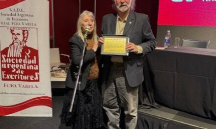 Antonio Las Heras distinguido en la  50 Feria Internacional del Libro de Buenos Aires.