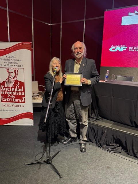 Antonio Las Heras distinguido en la  50 Feria Internacional del Libro de Buenos Aires.