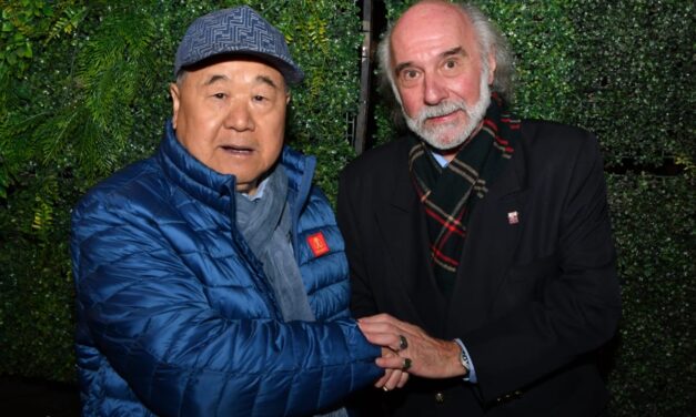 Conversando sobre I Ching con el Premio Nobel de Literatura Mo Yan.